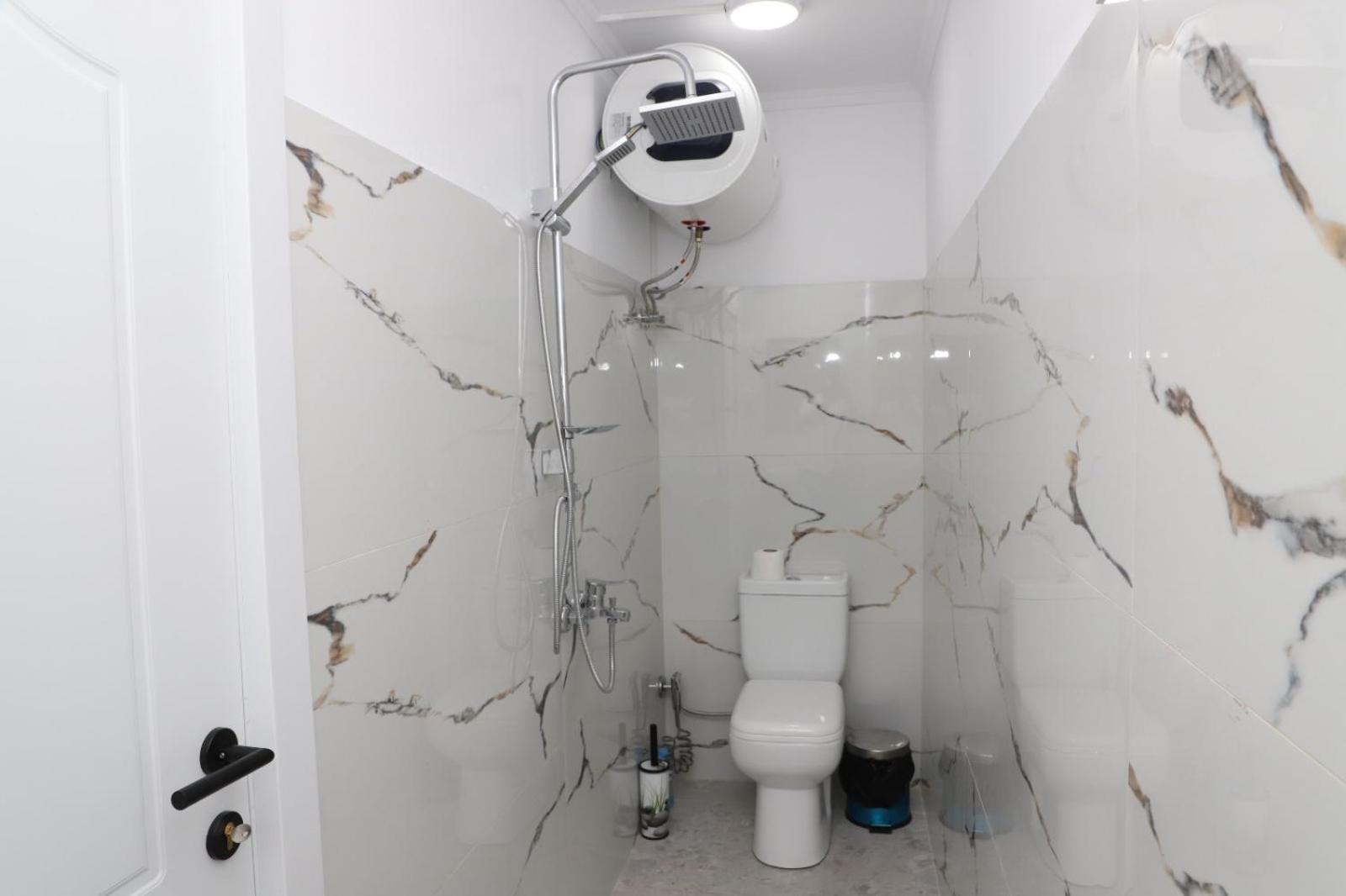 Aral Hostel Berat Extérieur photo