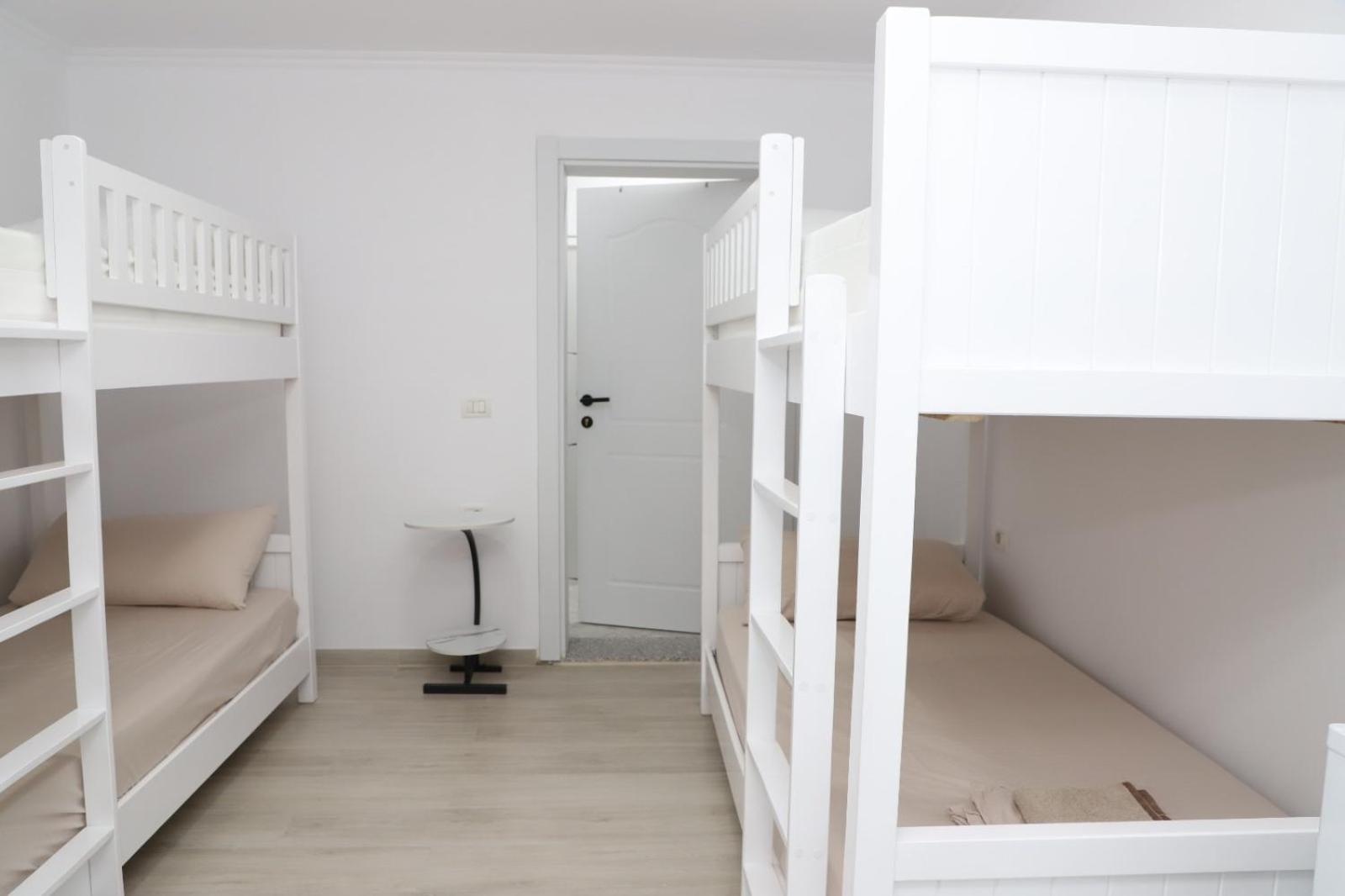 Aral Hostel Berat Extérieur photo