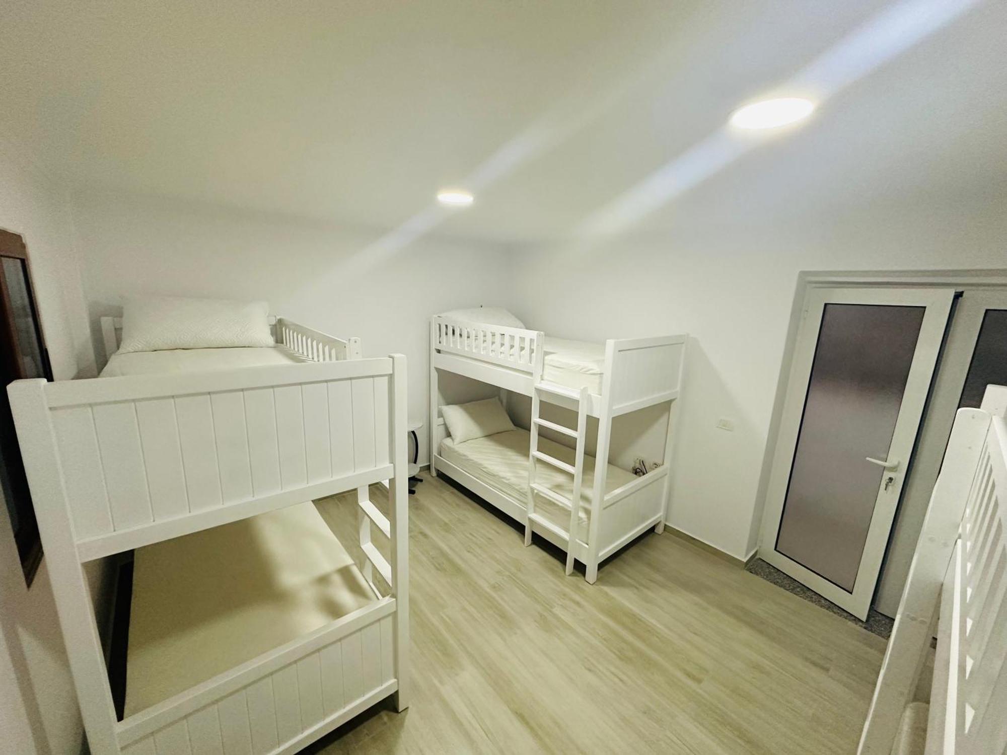 Aral Hostel Berat Extérieur photo
