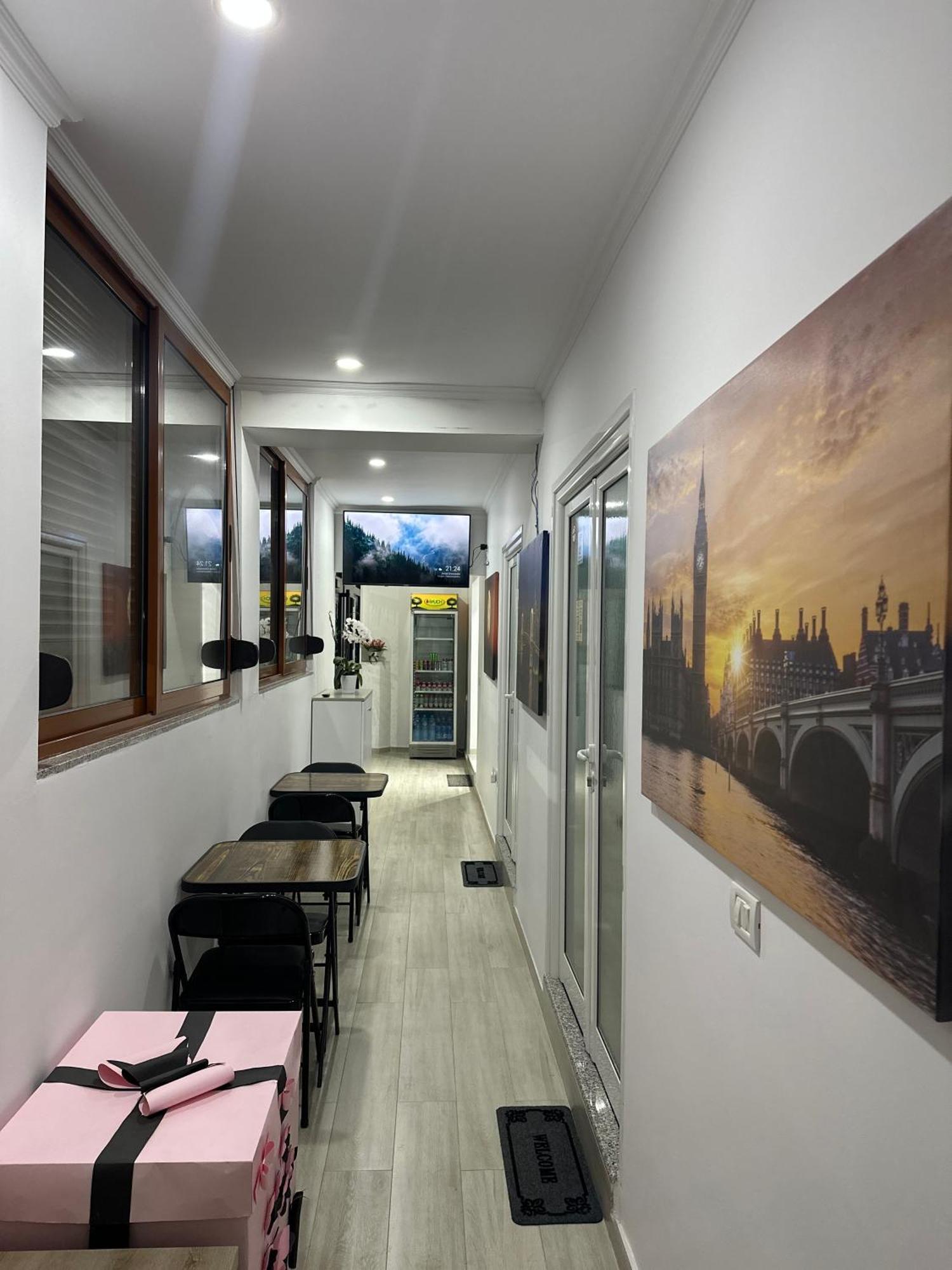 Aral Hostel Berat Extérieur photo